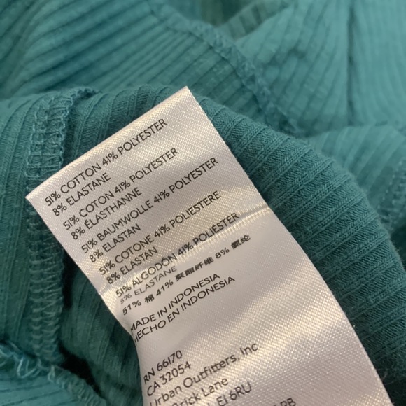 Ribbed Turquoise Top - Picture 7 of 7